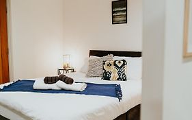 Hounds Gate Luxury Apartments By 1508 Stays